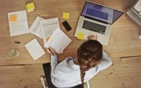 Comment organiser son espace de travail quand on travaille chez soi ?